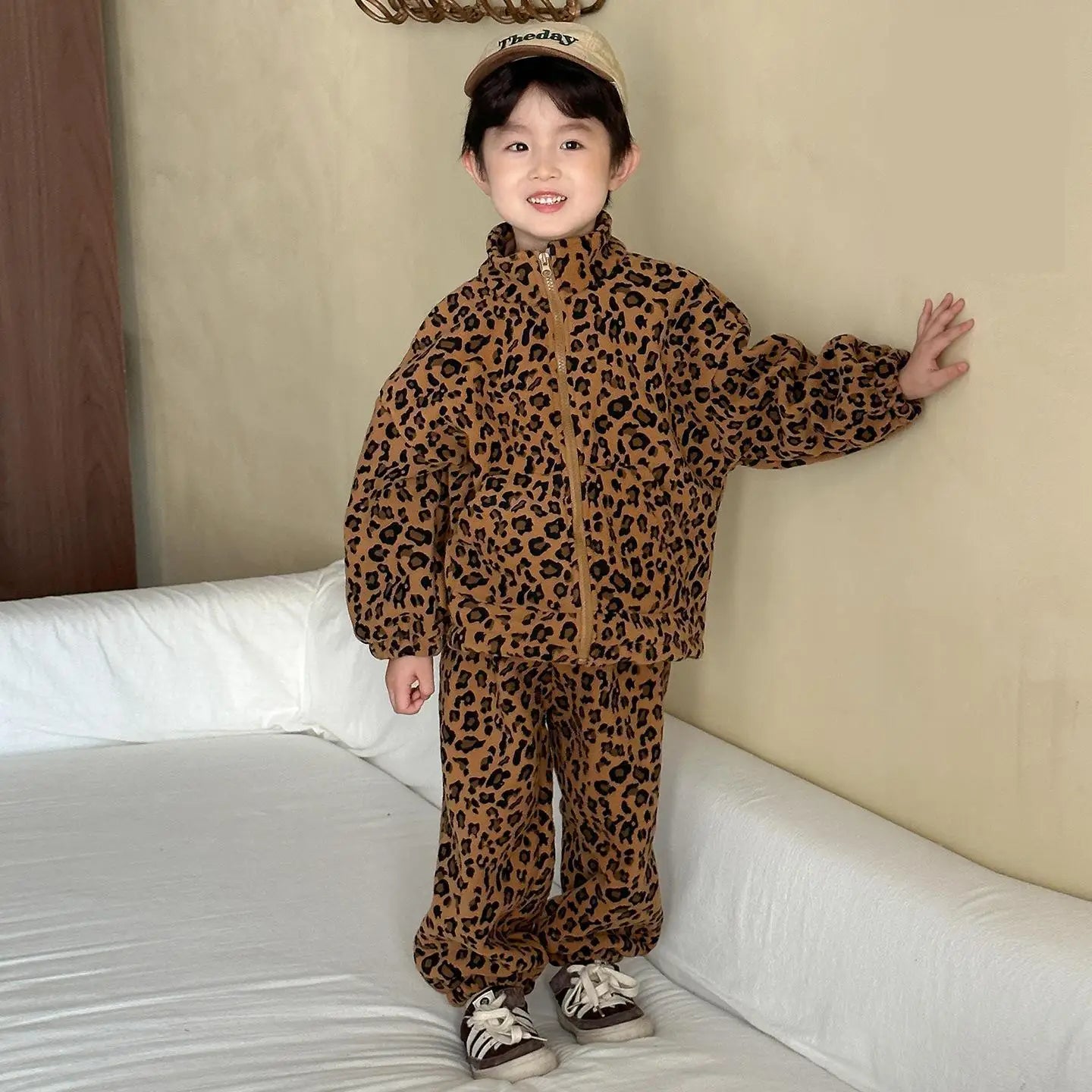 2025 Winter New Children Plus Velvet Thick Clothes Set Leopard Print Boys Girls Fleece Warm Coat + Pants 2pcs Suit Kids Outfits
