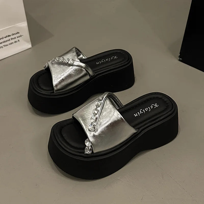 2024 Rhinestones Summer Sandals for Women Fashion Outdoor Wear Slippers high-end Thick Soled Shoes Ladies Elegant Beach Sandals