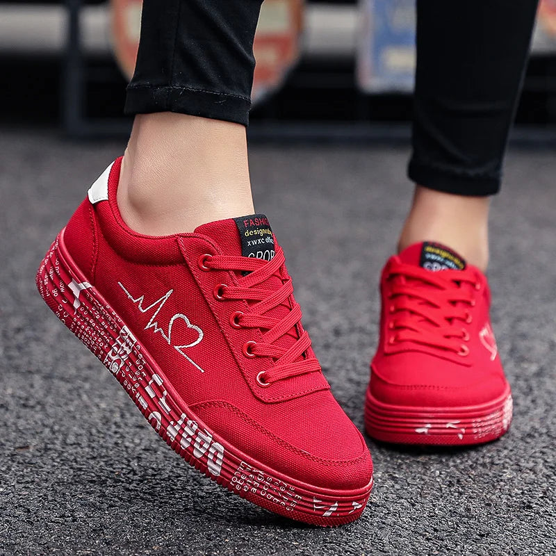 Women's Heart Design Sneakers for Women, Lace Up Soft Sole Platform Comfy Skate Shoes, Low-top Mid Top Valentine's Day Shoes, Me