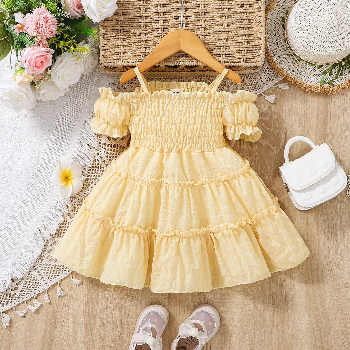 2025 New Girl's Dress with Embroidered Sleeves and Splicing Cake Skirt for Baby Girls 2 and 6 Years Old, Fashionable and Stylish