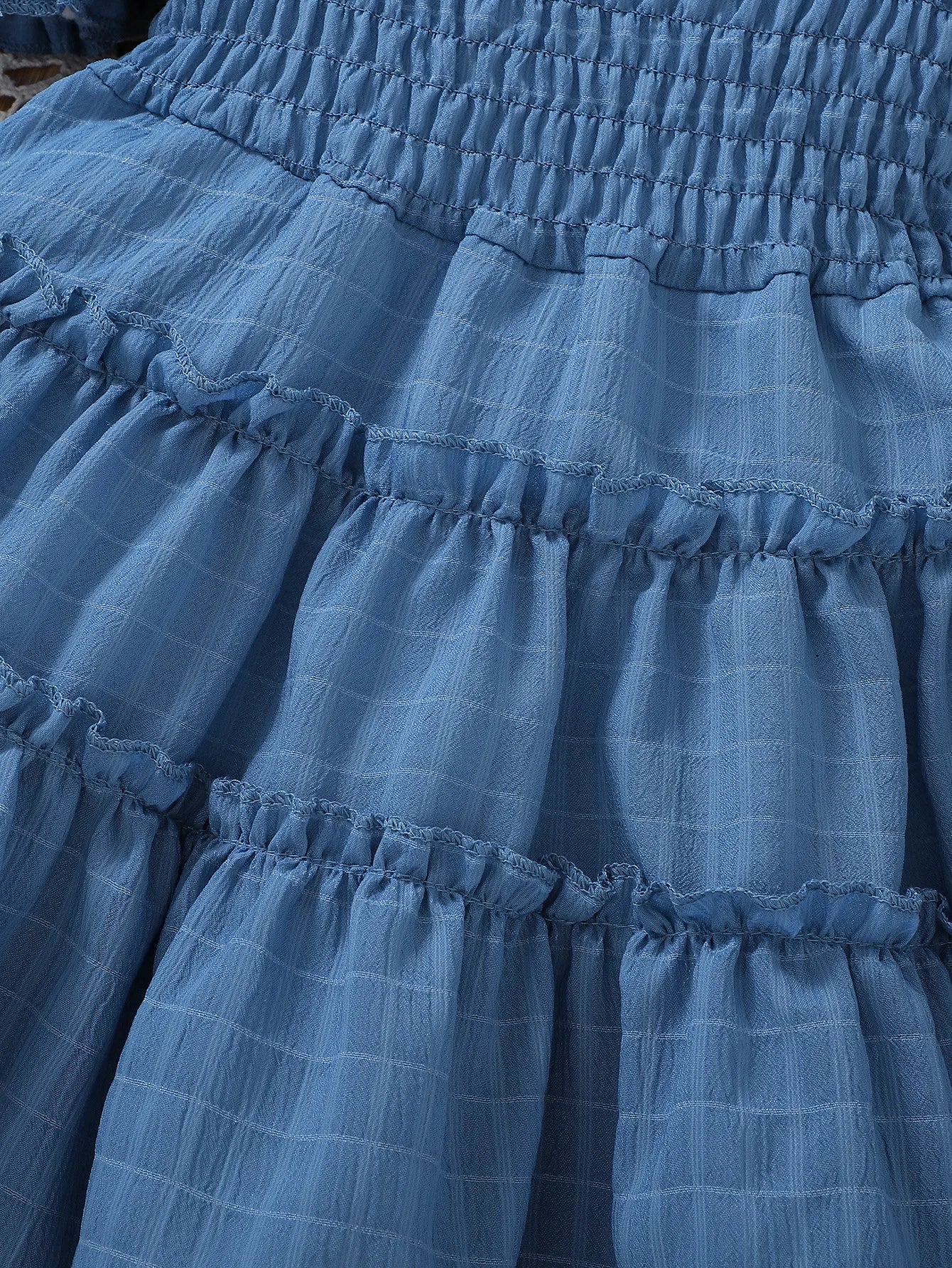 2025 New Girl's Dress with Embroidered Sleeves and Splicing Cake Skirt for Baby Girls 2 and 6 Years Old, Fashionable and Stylish