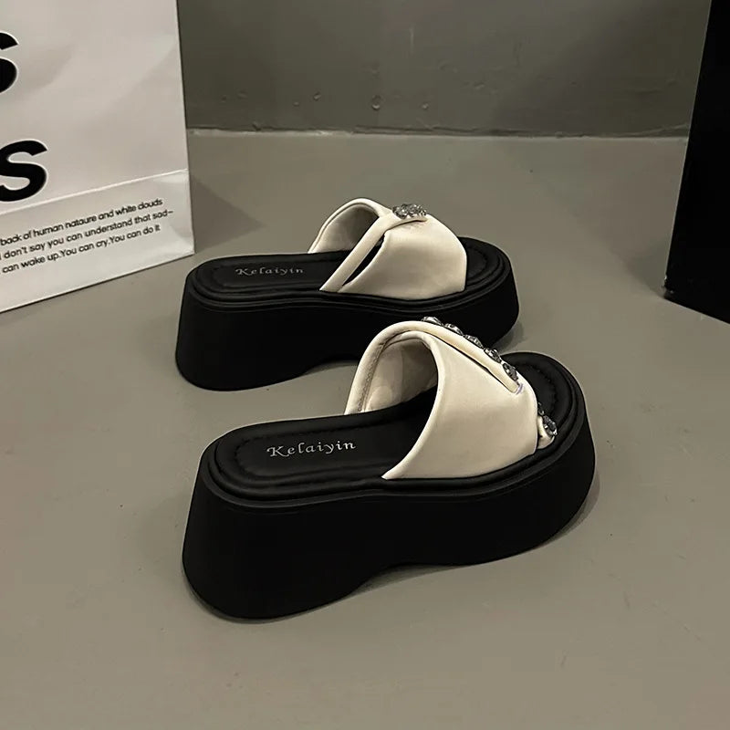 2024 Rhinestones Summer Sandals for Women Fashion Outdoor Wear Slippers high-end Thick Soled Shoes Ladies Elegant Beach Sandals