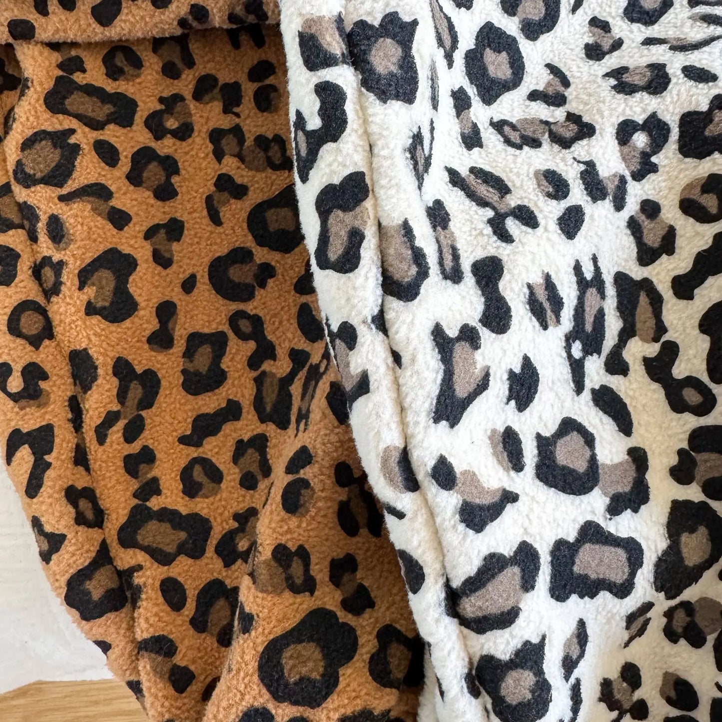 2025 Winter New Children Plus Velvet Thick Clothes Set Leopard Print Boys Girls Fleece Warm Coat + Pants 2pcs Suit Kids Outfits