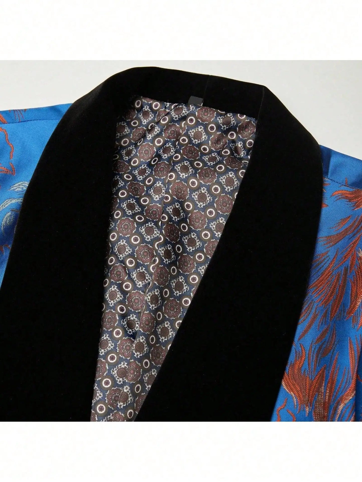 Men's three-piece regular-cut suit set, including a suit jacket, vest, and pants, suitable for wedding banquets and other formal