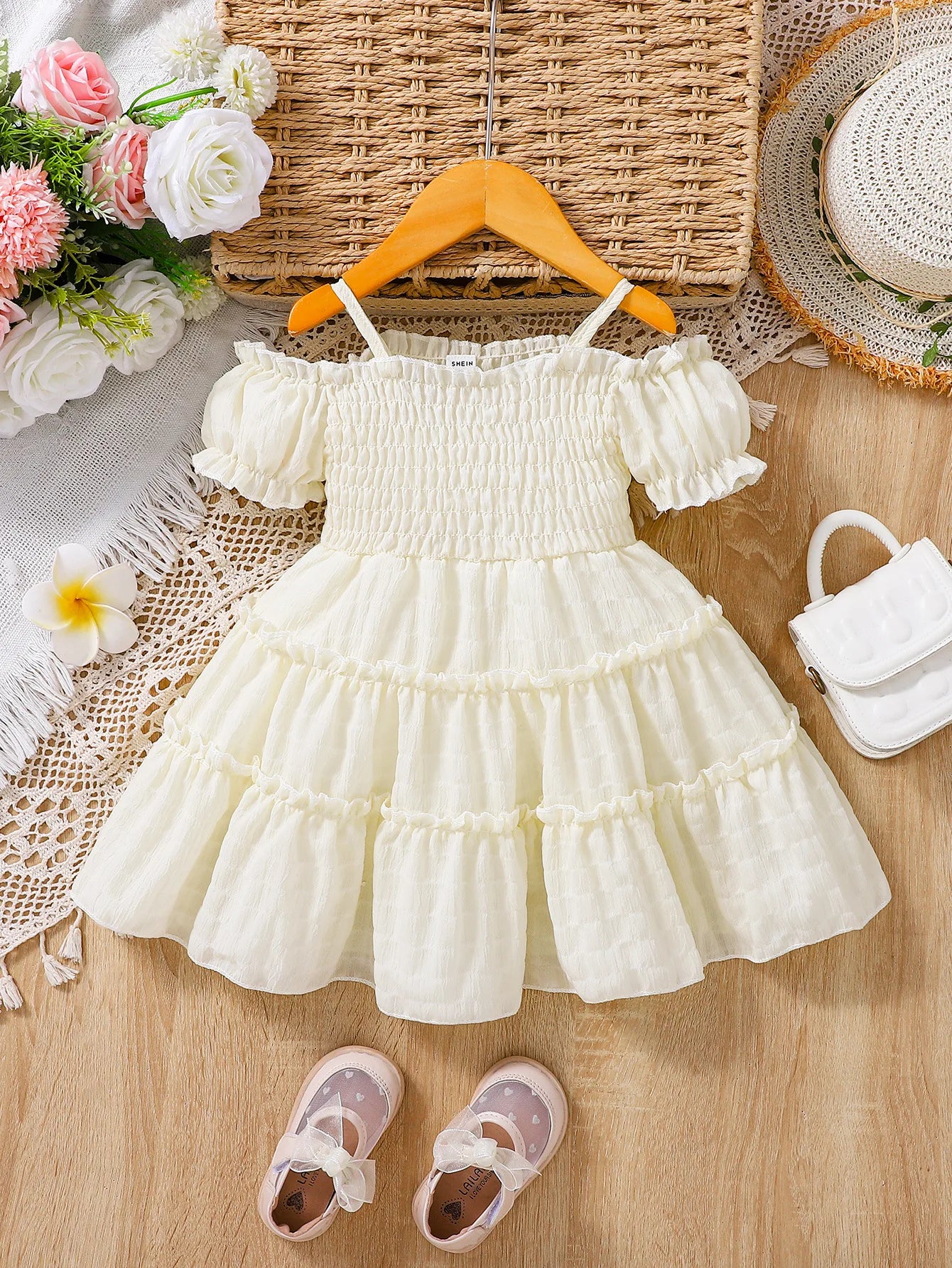 2025 New Girl's Dress with Embroidered Sleeves and Splicing Cake Skirt for Baby Girls 2 and 6 Years Old, Fashionable and Stylish