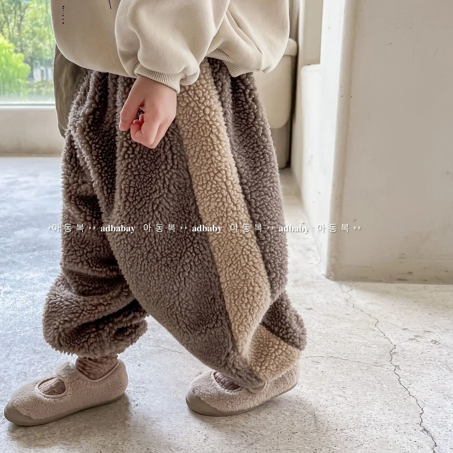 2025 Winter New Children Warm Trousers Baby Loose Lamb Fleece Pants Toddler Girls Casual Pants Solid Baby Boys Harem Pants